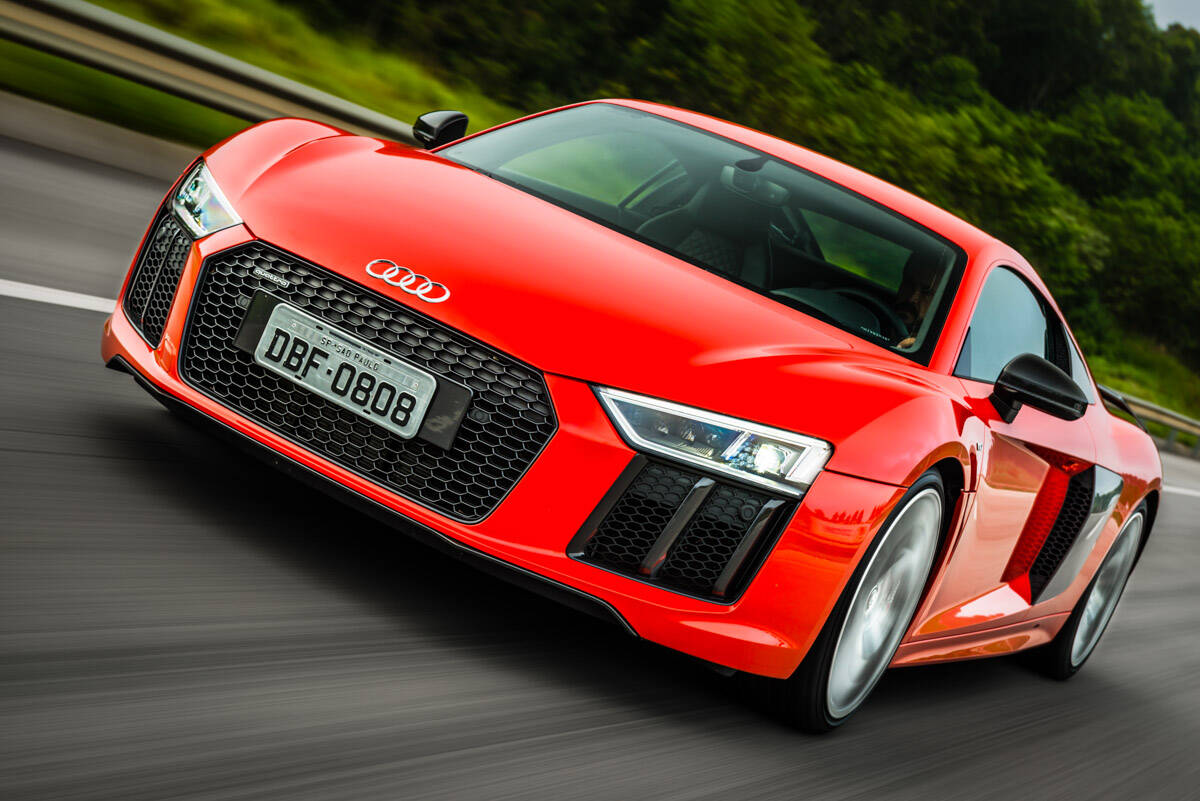 Audi mostra o novo R8 de corrida no Salão de Paris, adiantando sua