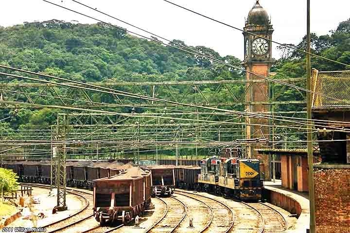 Acidente ferroviário de Itaquera (Brasil, 1987): O pior acidente ferroviário da história do Brasil, resultou na colisão de dois trens, deixando 51 mortos e 153 feridos. Reprodução: Flipar