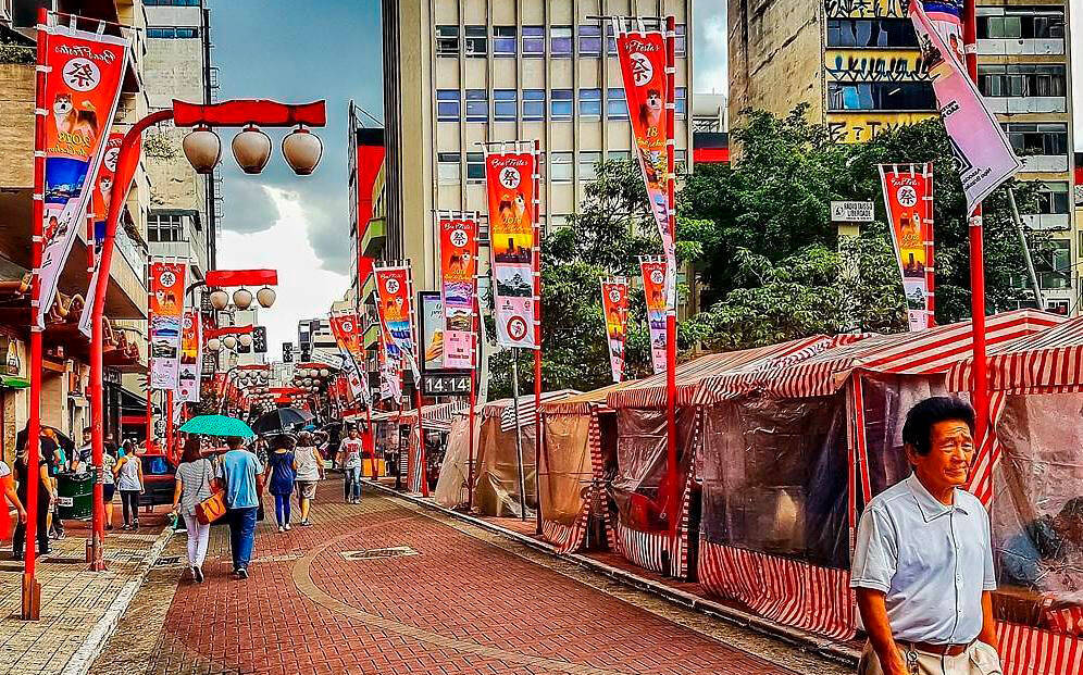 Feira de artesanato na Liberdade, em São Paulo. Foto: Reprodução/Instagram