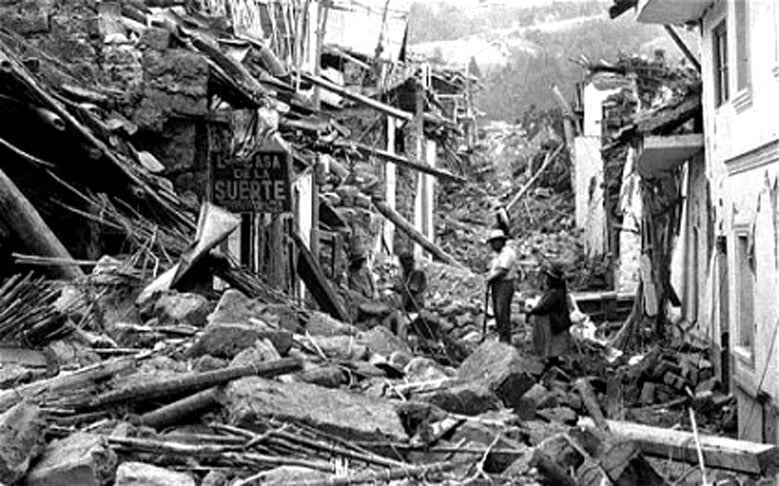 31/01/1906 - Um terremoto perto da cidade portuária de Esmeraldas, no Equador, matou cerca de 1.000 pessoas na costa não apenas deste país, mas também da Colômbia, pois gerou um tsunami que percorreu boa parte do litoral. Reprodução: Flipar