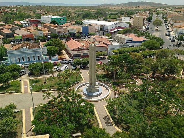 Pau dos Ferros (Rio Grande do Norte) - Cidade com 31 mil habitantes numa área de 259 km2, a 193m de altitude a 389 km da capital Natal Reprodução: Flipar