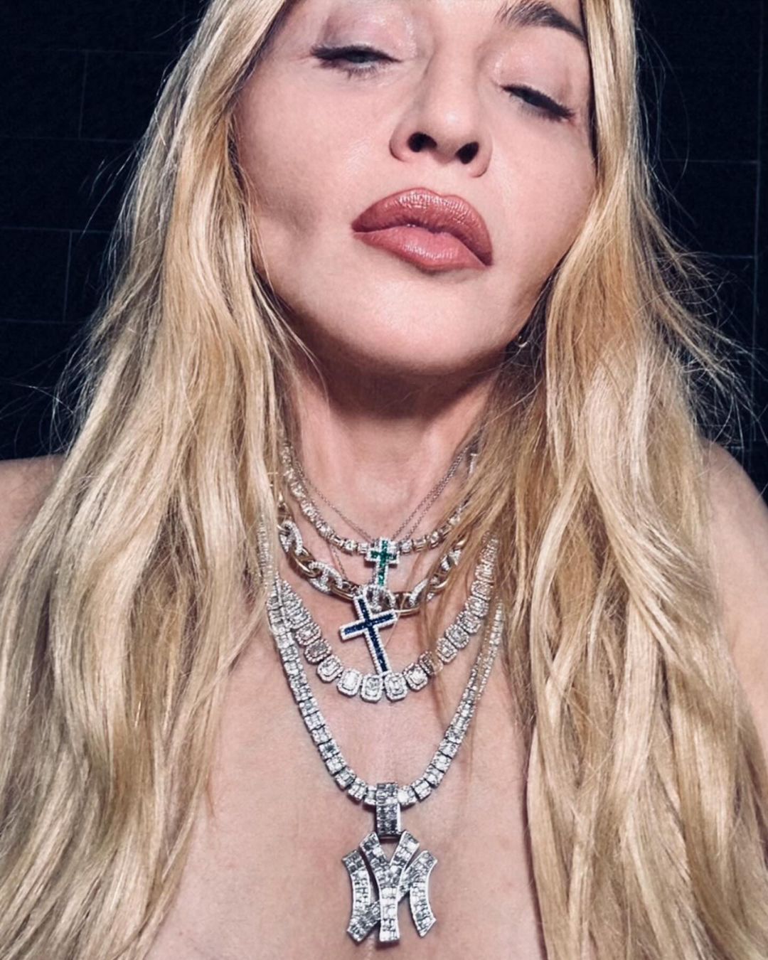 Madonna em novas fotos do Instagram Reprodução