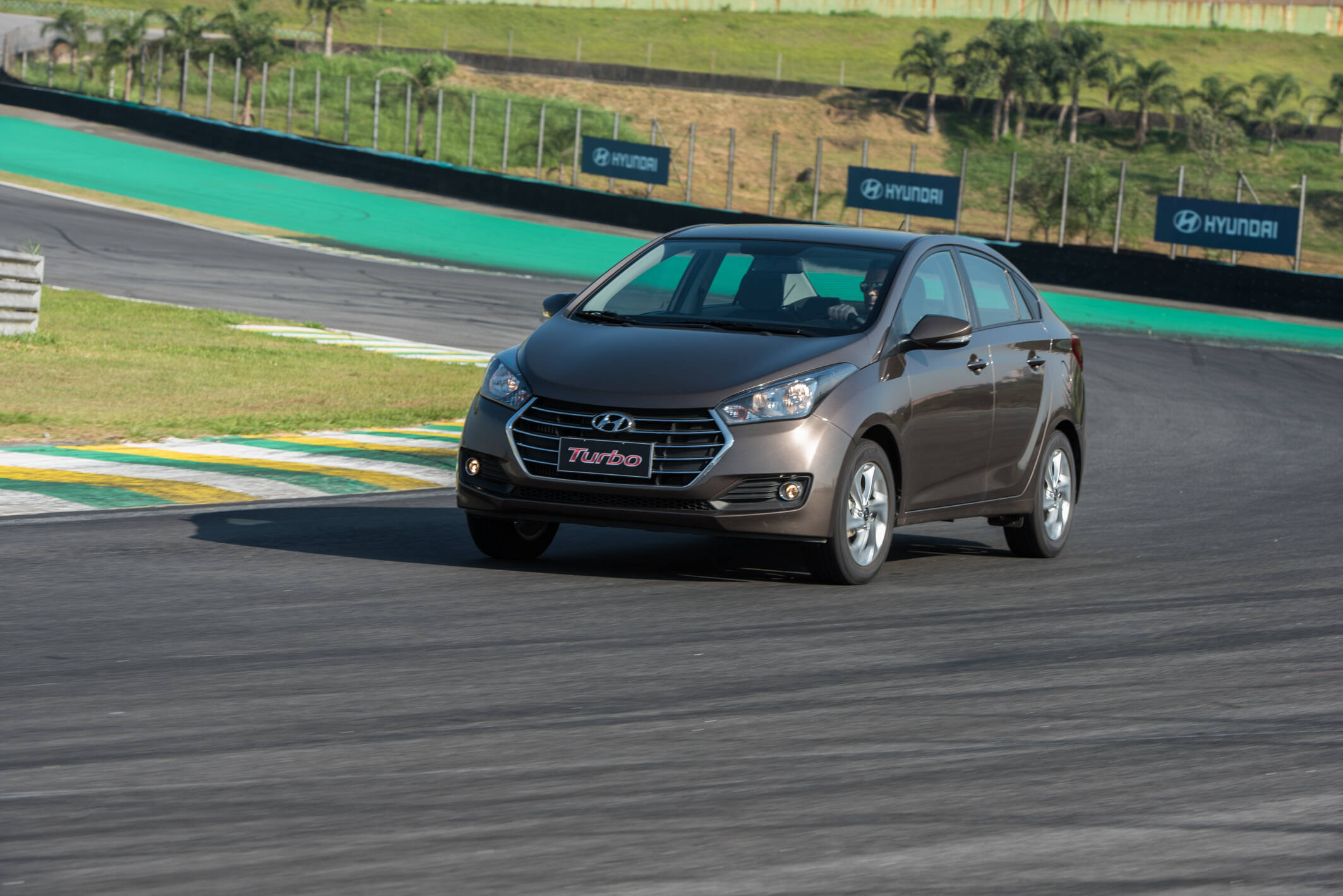 Hyundai HB20 Turbo. Foto: Divulgação/Hyundai Motor Brasil