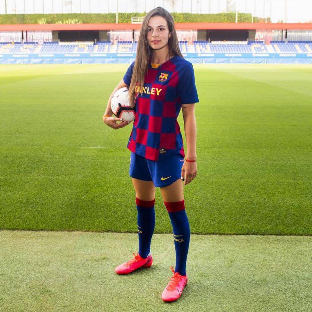 Brasileira no Barcelona. Foto: Divulgação
