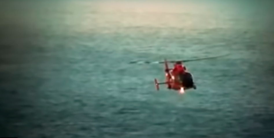 As buscas foram feitas pela água e também com uso de helicópteros que sobrevoaram a região.  Mas ele não foi encontrado.