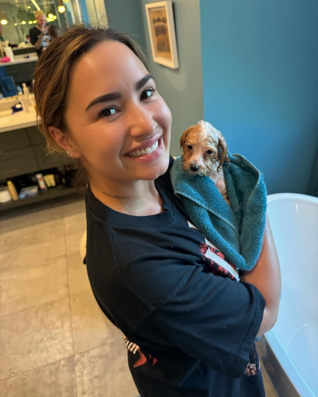 Demi Lovato compartilha foto do cachorrinho de estimação, Pickle Reprodução/Instagram