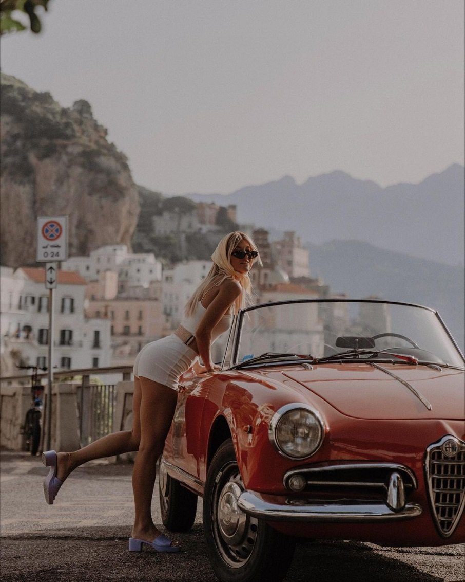 A influenciadora Lauren Bullen na Costa Amalfitana, na Itália. Foto: Reprodução/Instagram 19.02.2023