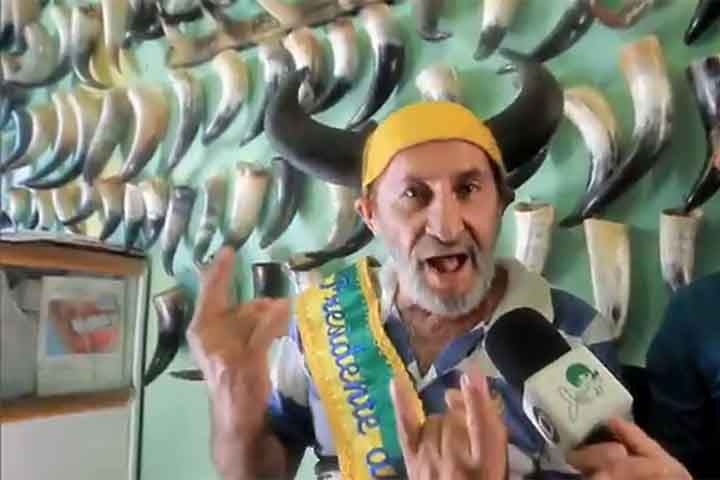 José Adalto Caetano, fundador da associação e escritor de literatura de cordel, chegou a publicar um vídeo em junho de 2017 pedindo ajuda para manter o local. De acordo com ele, o clube tinha mais de 35 mil associados. 

 Reprodução: Flipar