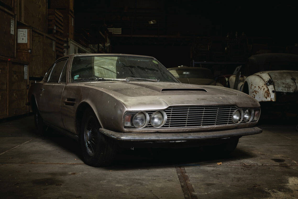 Raro Aston Martin DBS de 1968 encontrado após 30 anos em uma garagem.. Foto: Reprodução/Silverstone Auctions