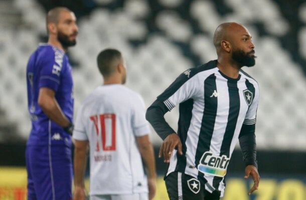 15ª rodada da Série B de 2021: Botafogo 2 x 0 Vasco, no Estádio Nilton Santos - Gols: Chay e Diego Gonçalves (BOT).