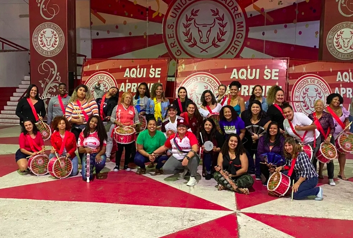 Em 2023, por exemplo, as mulheres já representavam cerca de 40% dos ritmistas das escolas de samba do Grupo Especial do Rio de Janeiro. Reprodução: Flipar