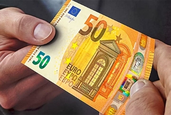 Os jornalistas pagaram 50 euros (cerca de 265 reais) para participar da degustação, como provadores amadores e, assim, influenciar o júri.   Reprodução: Flipar