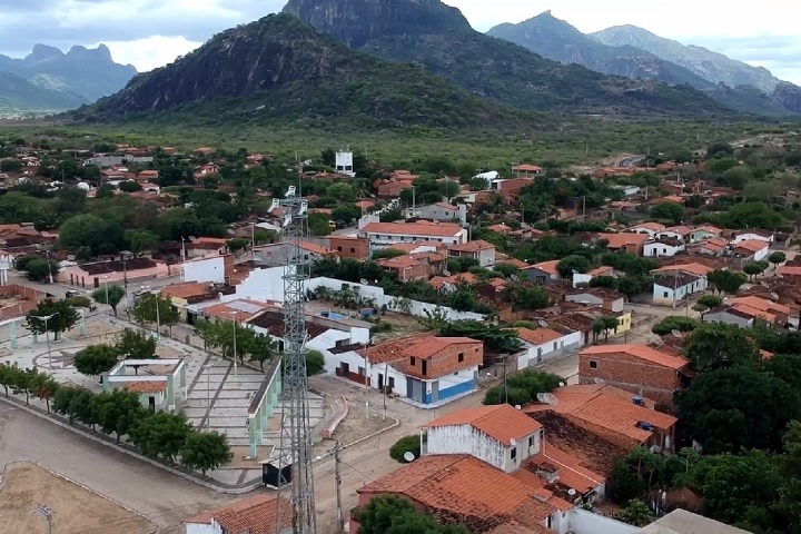 Com cerca de 23 mil habitantes, Irauçuba fica situado a aproximadamente 155 km da capital Fortaleza. Reprodução: Flipar