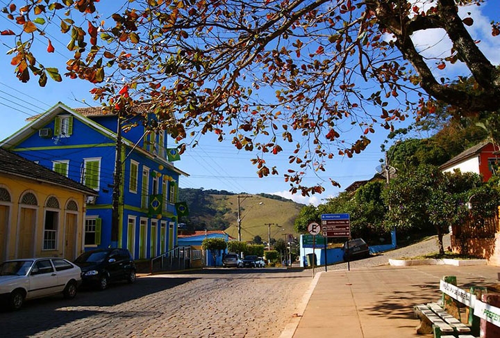 Varre-Sai (Rio de Janeiro) -  Cidade com 11.200 habitantes numa área de 201 km², a 600m de altitude e 363 km de distância da capital Rio de Janeiro. Reprodução: Flipar