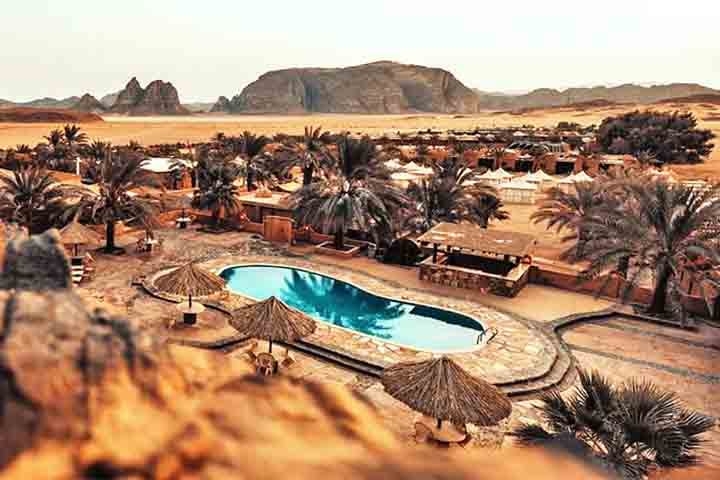 Acampamento de Bait Ali, Jordânia: Localizado em pleno deserto de Wadi Rum, na Jordânia, o Bait Ali Camp foi concebido para funcionar como um hotel. Reprodução: Flipar