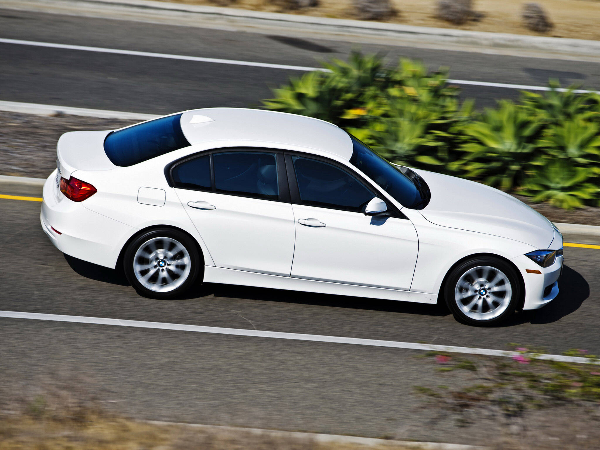 BMW 320i. Foto: Divulgação