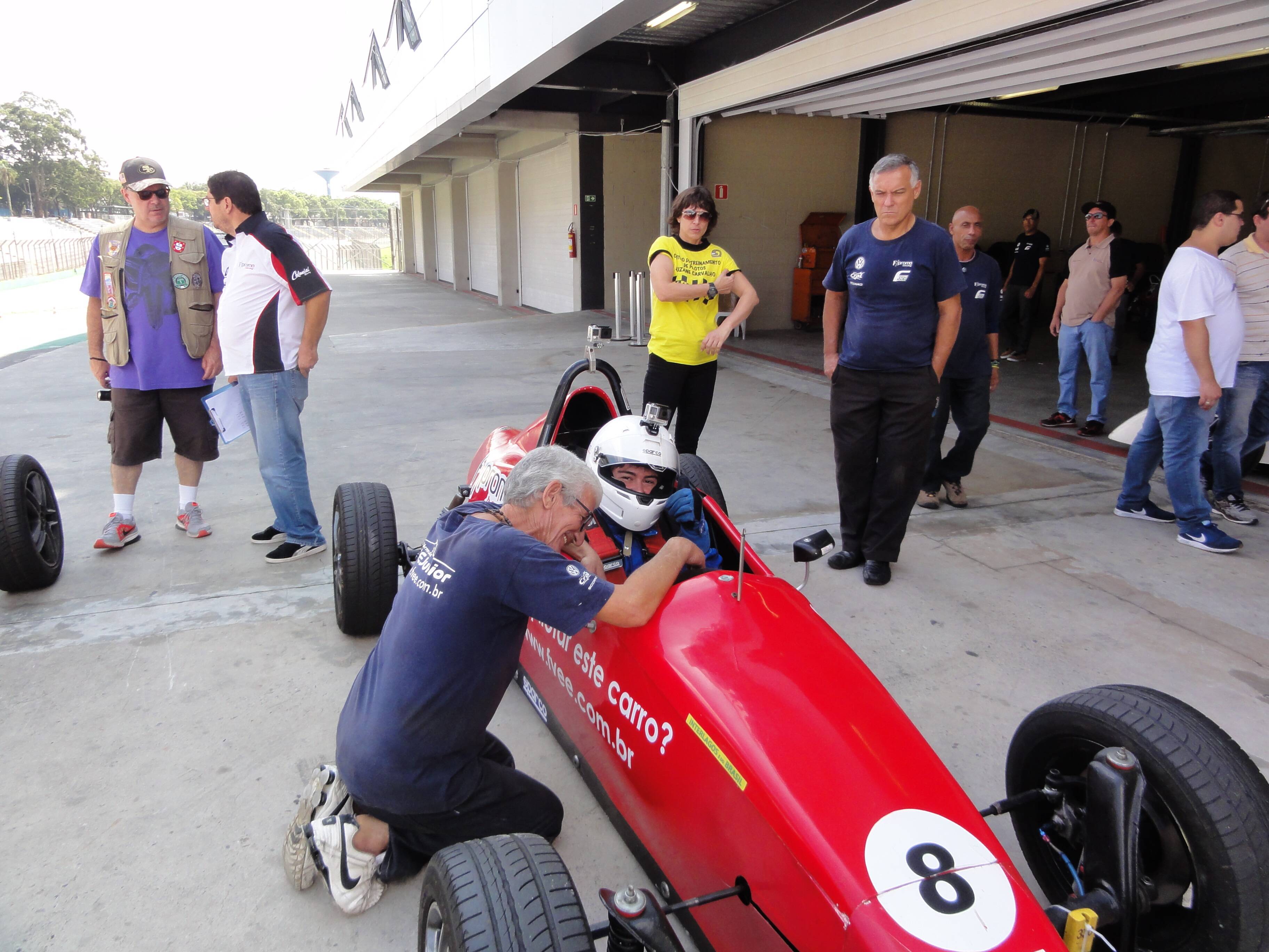 Experiência com Fórmula vee. Foto: Foto: Marcos Tadeu Batista / Velocidade em Foco