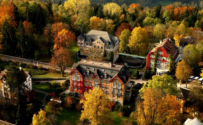Institut auf dem Rosenberg, Suíça: Mais um colégio suíço na lista. Fundado em 1889, o Instituto Rosenberg é um internato para alunos de seis a 18 anos. A escola diz que tem estudantes de 50 países diferentes, e as turmas costumam ter cerca de oito pessoas.  Reprodução: Flipar
