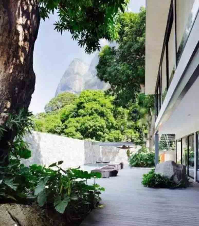 O imóvel de 843 metros quadrados, fica em São Conrado, no Rio de Janeiro.