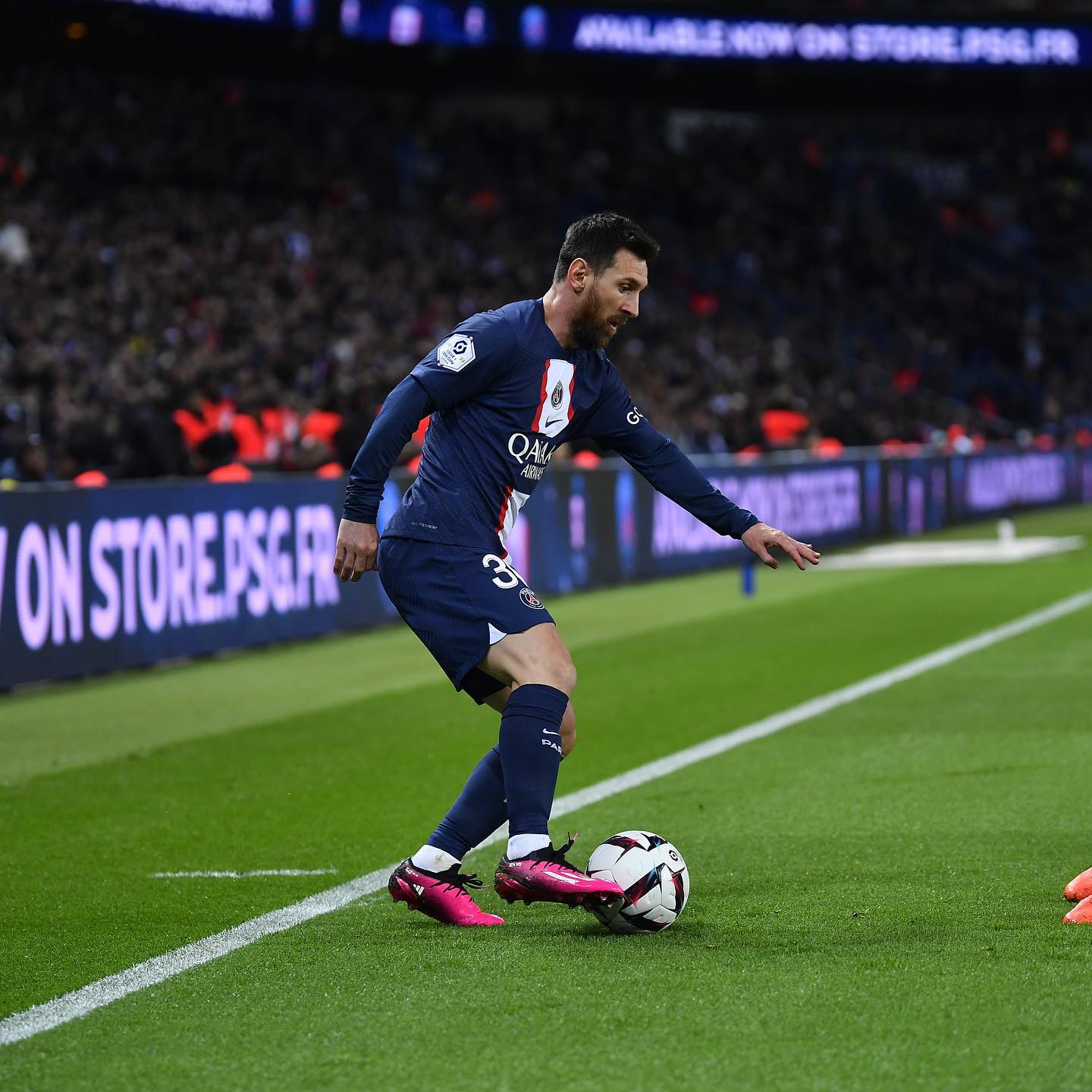 Ídolo do Corinthians, Tévez expõe 'outro lado' de Messi no PSG, Internacional