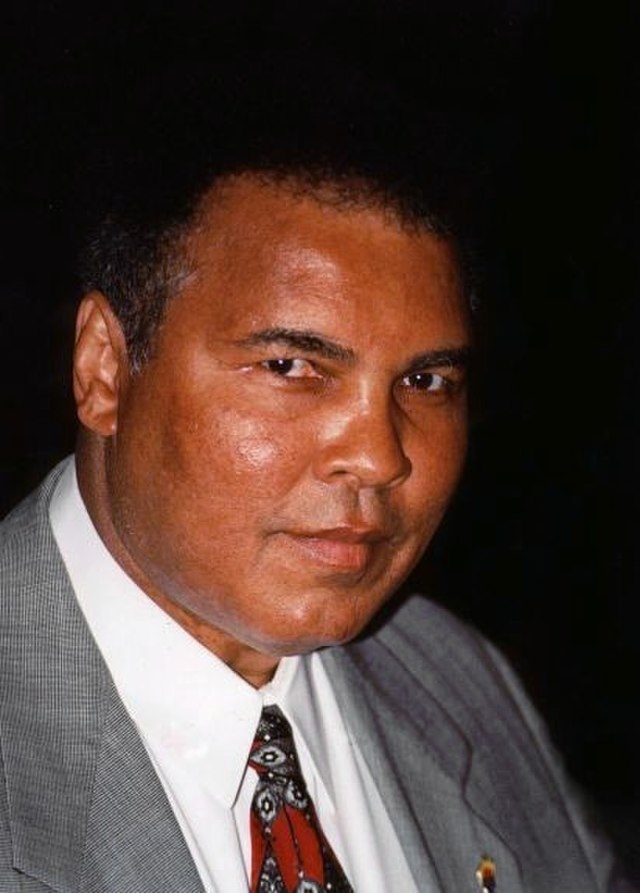 Em 3/6/2024 faz oito anos que Muhammad Ali morreu, aos 74 anos, em Scottsdale, nos Estados Unidos. Ele perdeu uma longa batalha para o Mal de Parkinson.   Reprodução: Flipar