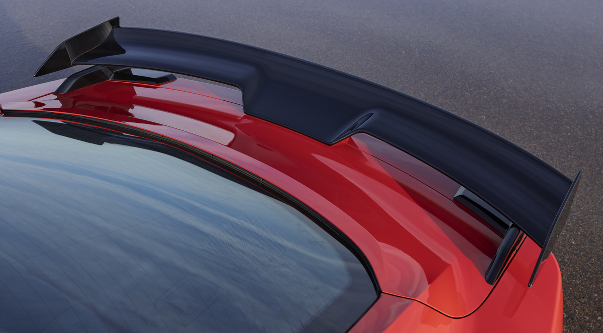 Spoiler traseiro do Ford Mustang Dark Horse SC. Foto: Ford/Divulgação