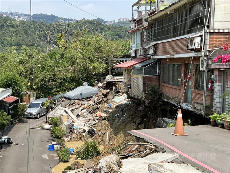Terremoto em Taiwan deixa rastro de destruição. Foto: Agência Estatal Central News - 03.04.2024