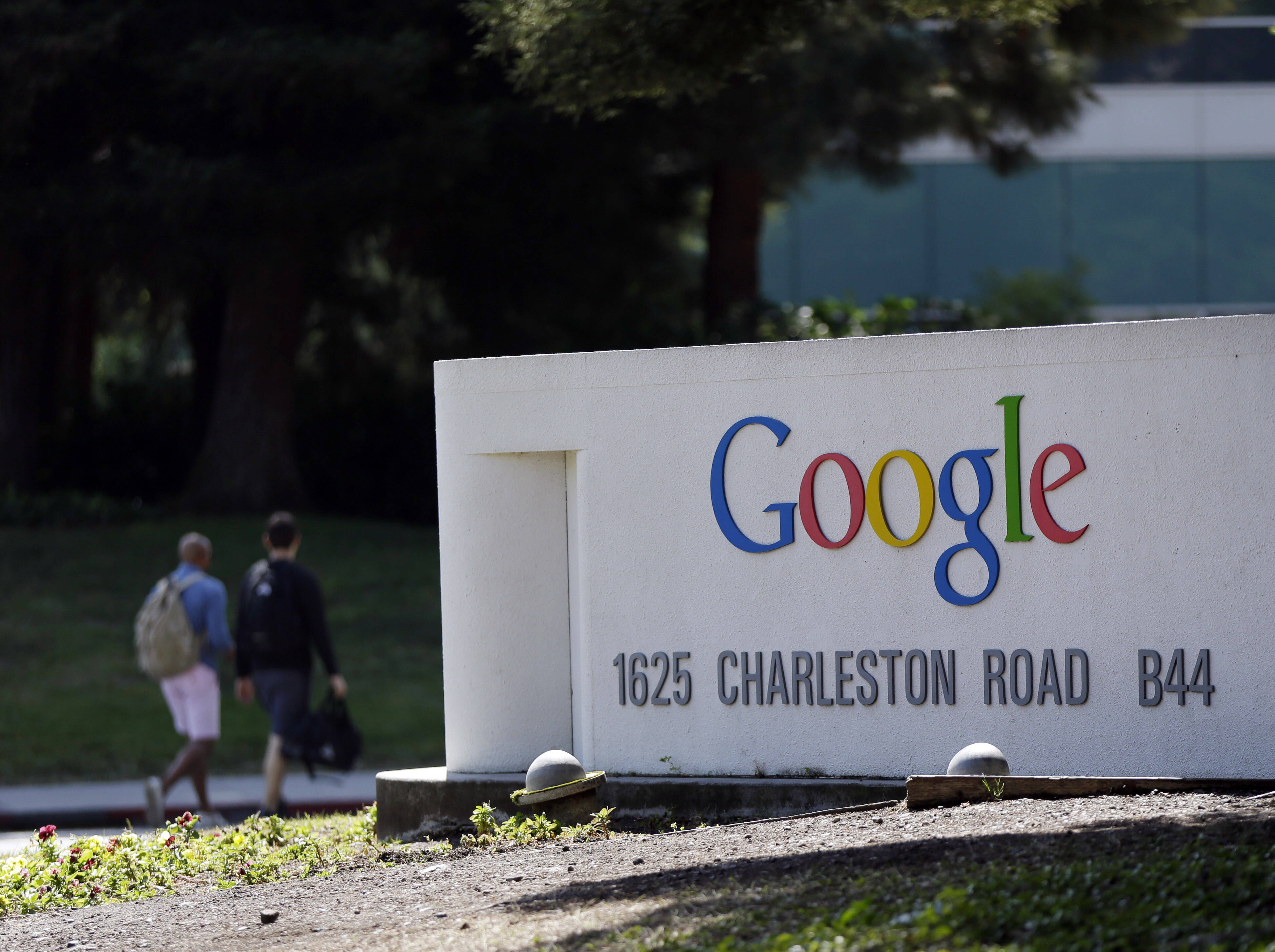 No mesmo mês, o executivo do Google, Edmundo Luiz Pinto Balthazar foi preso quando a empresa se recusou a retirar do ar vídeos contra um candidato à Prefeitura de Campina Grande. Foto: AP Photo