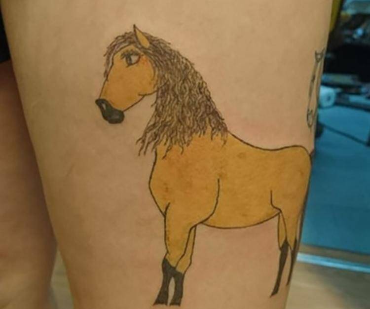 As imagens foram compartilhadas no Twitter @tattooruim. Foto: Reprodução/Twitter