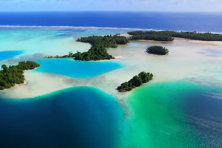 A biodiversidade marinha e terrestre do atol o torna um importante laboratório natural para a pesquisa e a conservação. Reprodução: Flipar