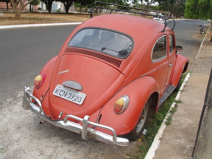 Mas, a segunda fase da produção do Fusca no Brasil foi curta. Em 1996, a Volkswagen do Brasil decidiu novamente encerrar a produção do modelo, alegando que as vendas não estavam atingindo as expectativas. Reprodução: Flipar