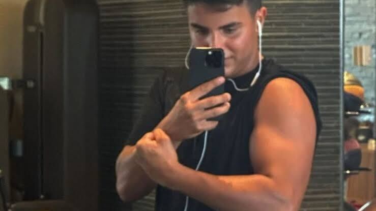Daniel Cady exibe músculos na academia Reprodução Instagram - 18.4.2024