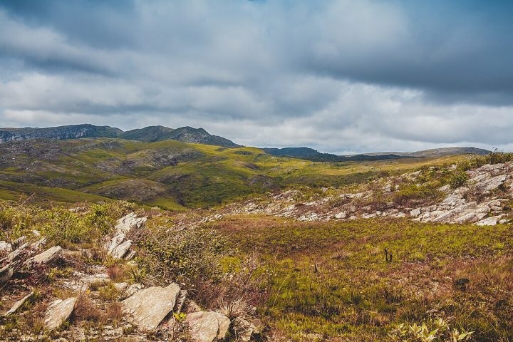 O destino é bastante procurado por turistas que buscam contato com a natureza, prática de esportes ao ar livre e descanso em meio a paisagens preservadas. Reprodução: Flipar