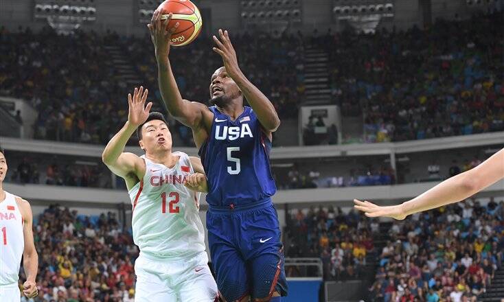 Kevin Durant foi o principal nome da estreia dos Estados Unidos. Foto: Dilvulgação