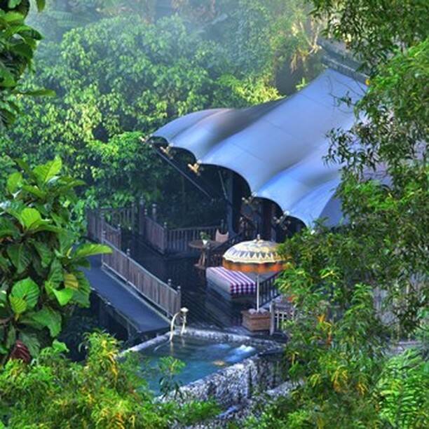 Detalhes do hotel Capella Ubud. Foto: Reprodução/Instagram/@capellaubud