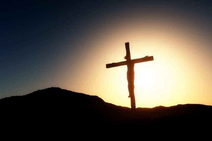 Por desafiar a ordem vigente, Jesus foi preso, julgado e condenado à morte por crucificação, uma execução comum na época. Reprodução: Flipar