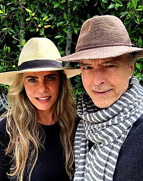 Bruna Lombardi e Carlos Alberto Riccelli - Casados desde 1978, eles se conheceram nos bastidores da novela Aritana, na antiga TV Tupi. Reprodução: Flipar