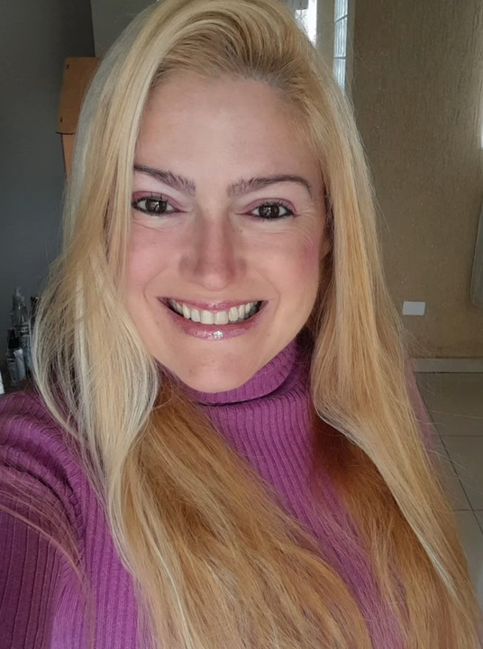 Reprodução: Instagram/@yaraum Yara é quem cuida do perfil oficial da Turminha Top no Instagram Reprodução: Instagram/@yaraum