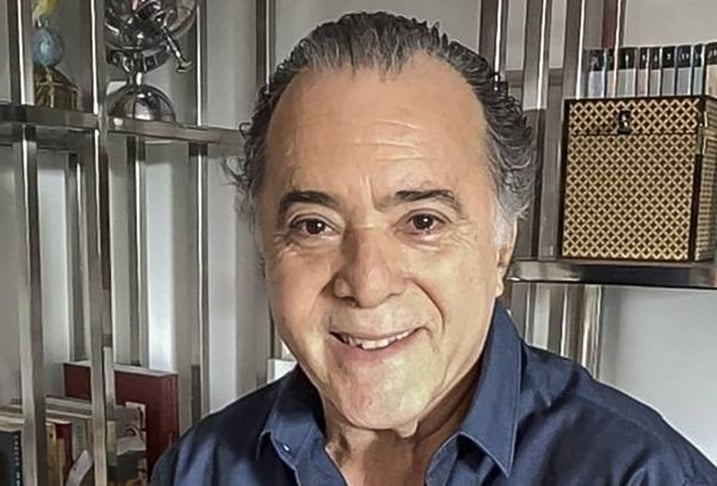 Tony Ramos - O ator paranaense, nascido em 25/8/1948, se chama Antônio de Carvalho Barbosa. Ele aproveitou o apelido que já tinha, Tony, e juntou com Ramos, sobrenome de um parente, formando um nome artístico sonoro.  Reprodução: Flipar