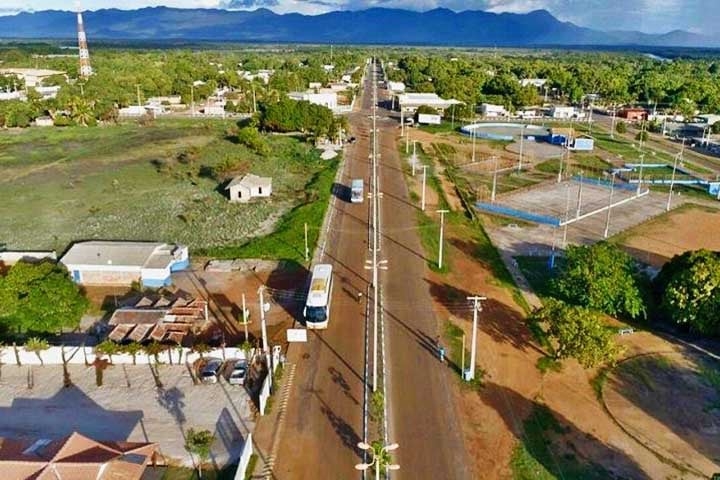 Bonfim (RR) - 42,27 pontos -  Problemas com desenvolvimento econômico devido à proximidade com a fronteira. Infraestrutura urbana ainda subdesenvolvida. Depende fortemente de subsídios federais para sobreviver. Reprodução: Flipar