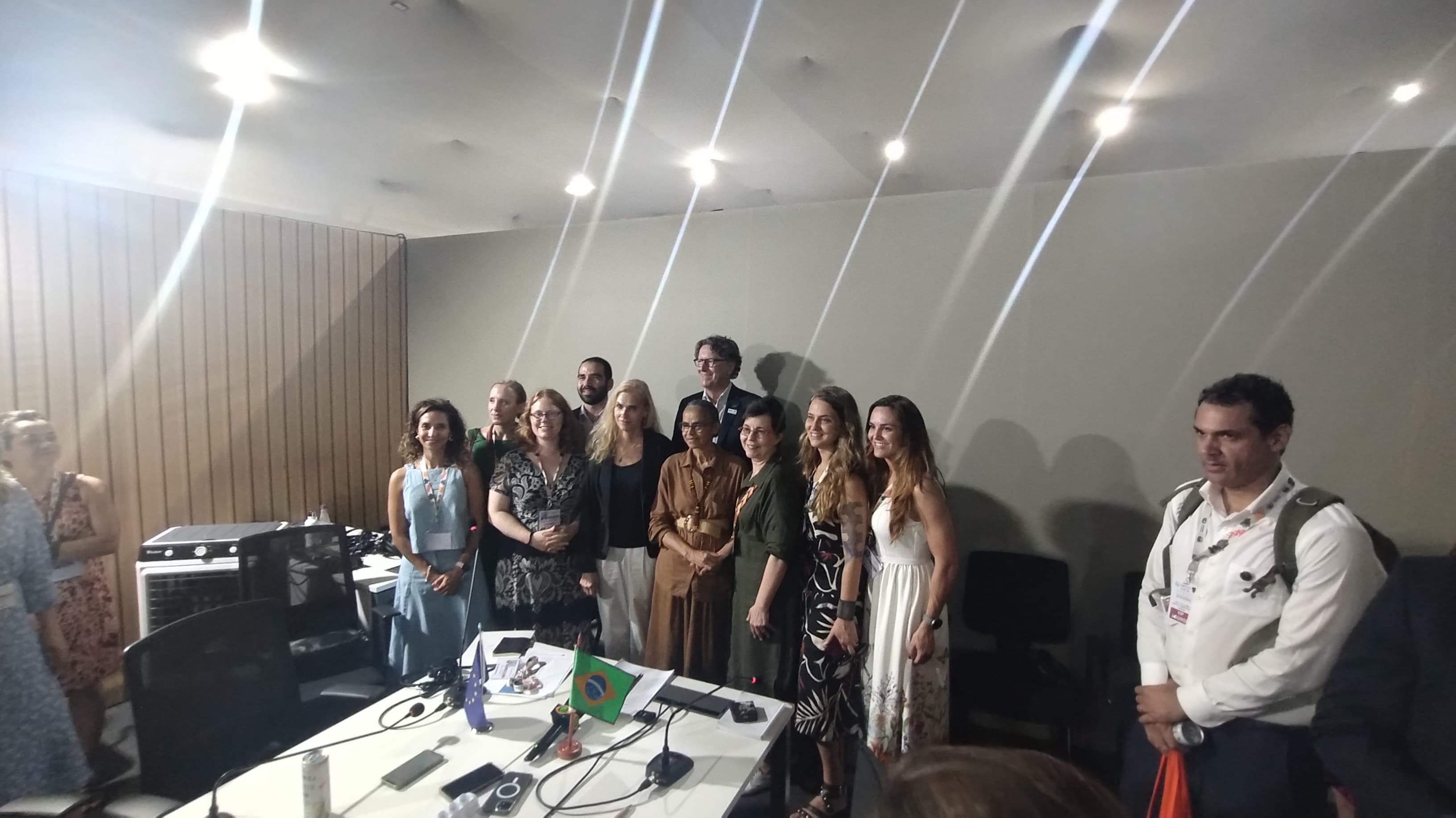 Assinatura da doação da União Europeia. Foto: Michelle Valente / enviada especial do Portal iG