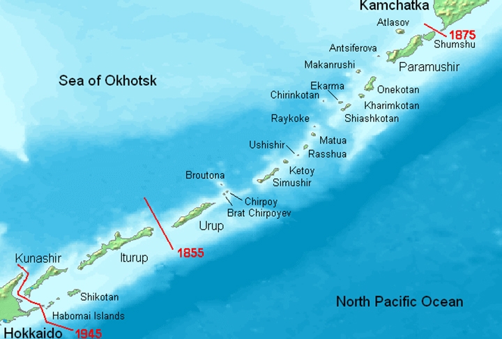 Uma curiosidade: em área japonesa existe um arquipélago que está sob domínio da Rússia. São as Ilhas Curilas do Sul, que vão desde a península de Camecháteca, na Rússia, até Hokkaido, no Japão. O arquipélago tem 56 ilhas vulcânicas.  Reprodução: Flipar