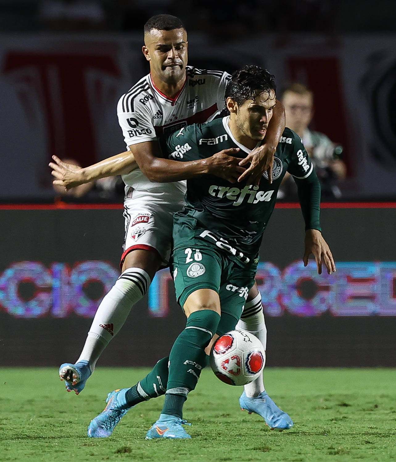 São Paulo 3 x 1 Palmeiras: Calleri faz dois e São Paulo abre vantagem