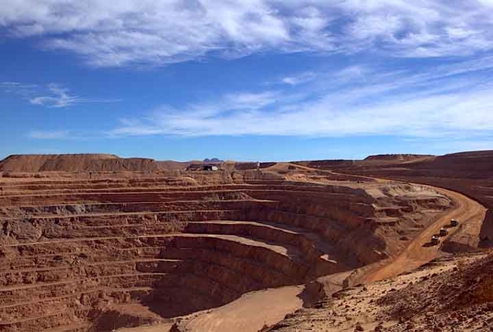 A mina de Fresnillo pertence à companhia mineradora Peñoles, a cidade é também o lugar do famoso Santo Niño de Atocha, uma imagem romana que o México comprou da Espanha. Reprodução: Flipar