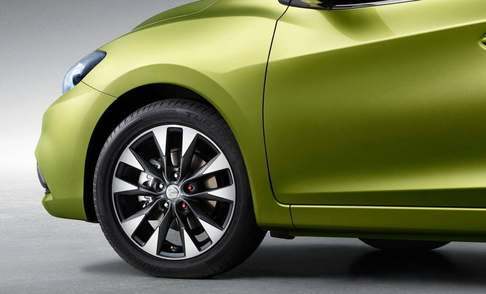 Nissan Tiida. Foto: Divulgação/Nissan
