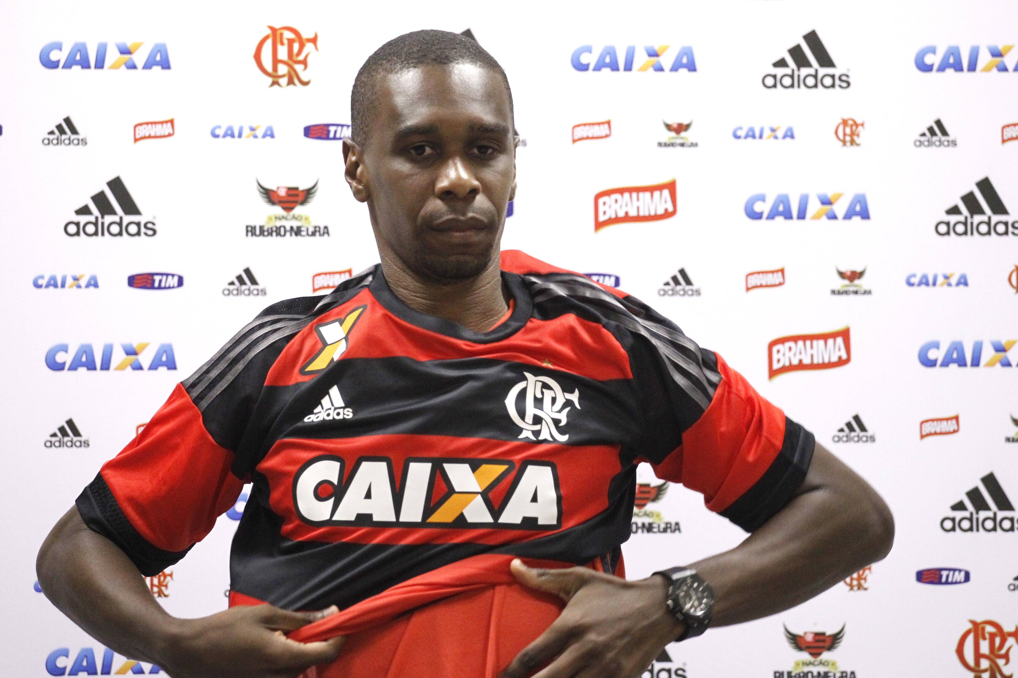 Juan vestirá a camisa 12 em seu retorno ao Flamengo após 13 anos Gilvan de Souza/Flamengo