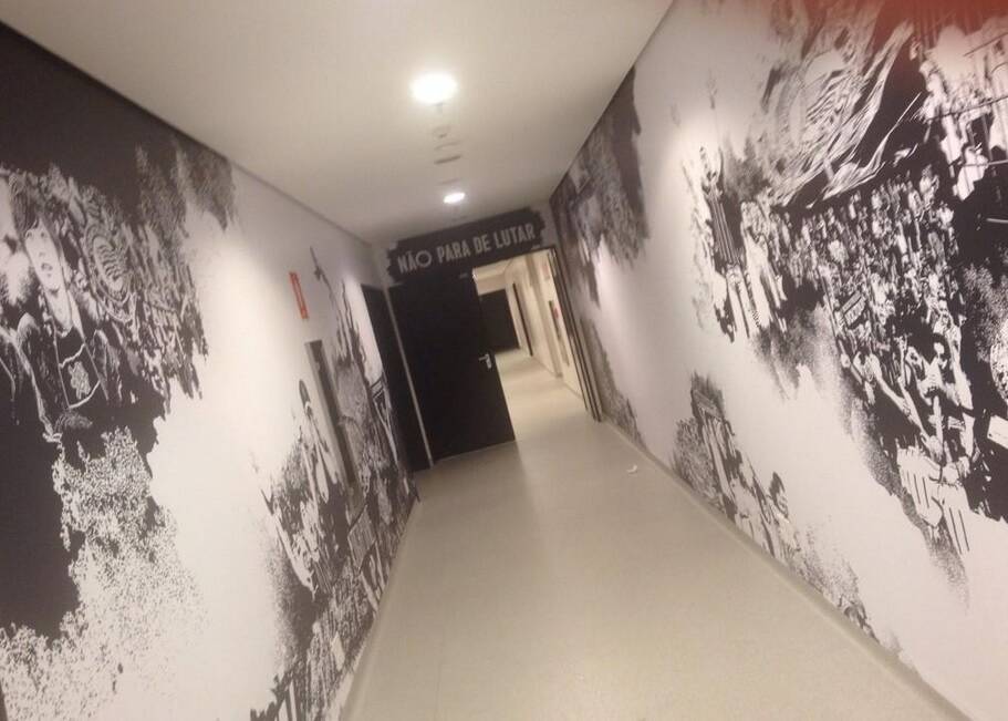 Túnel de acesso dos jogadores do Corinthians ao vestiário. Foto: Divulgação