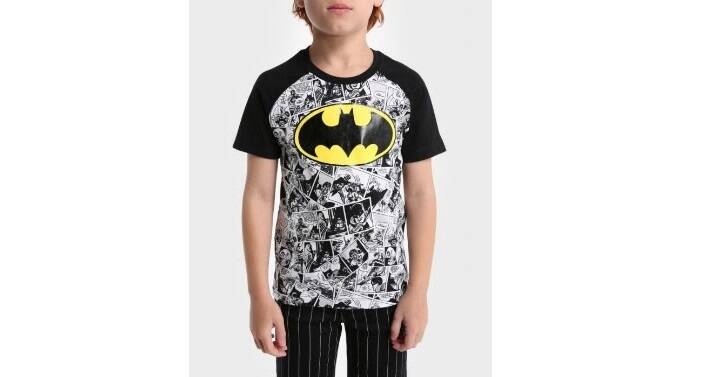 Camiseta Raglan Batman  por R$ 39,99 na Riachuelo . Foto: Divulgação
