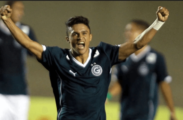 Goiás 6 x 0 Palmeiras, pela 23ª rodada do Campeonato Brasileiro de 2014, no Serra Dourada, em Goiânia (GO) - Gols: Ramon, Esquerdinha, Erik, David, Thiago Mendes e Wellinto Júnior (GO) - Foto: Divulgação/Goiás 