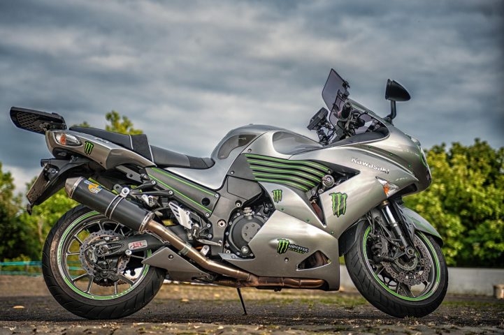 Com uma reputação sólida em engenharia e qualidade, até hoje a Kawasaki se mantém como uma das líderes em seus segmentos. Reprodução: Flipar